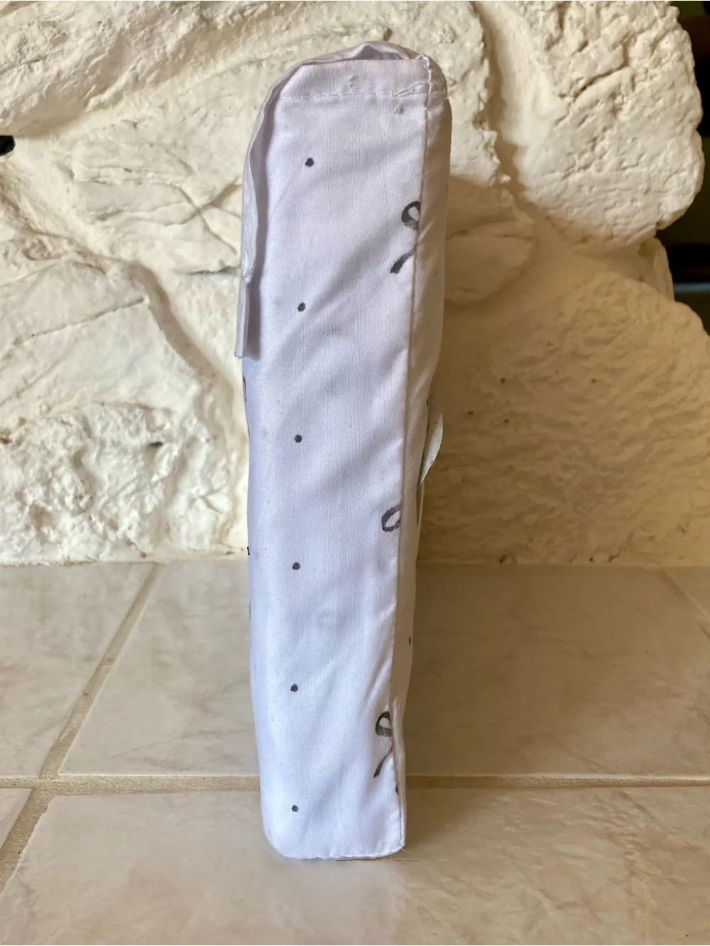 DORM READY! NEW Rachel Zoe Twin XL Sheet Set in White with Black Bow/Dot Print